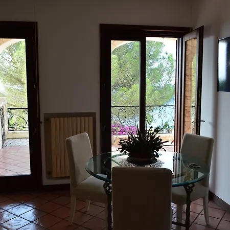 Holiday home Sguardo A Oriente Castro (Lecce)